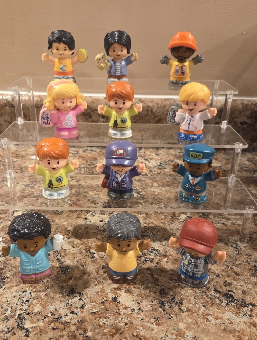 Fisher Price Little People Lot Of 12 Figures
